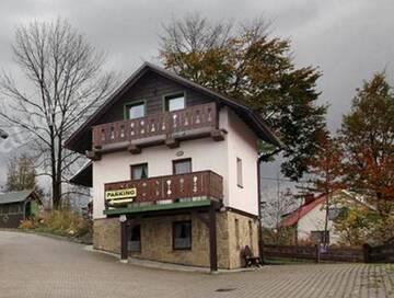 Фото номера Шале с камином Курортные отели Osrodek Wypoczynkowy Lesniczówka &amp; Elias SPA г. Истебна 2